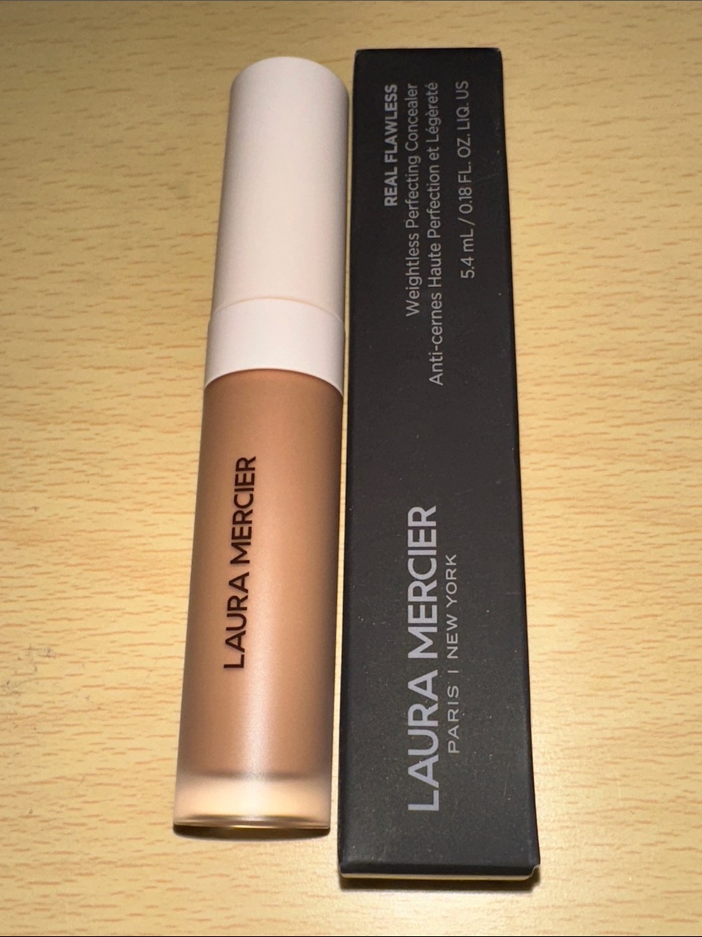 laura mercier New Real Flawless weightless perfecting Concealer shade 4C1